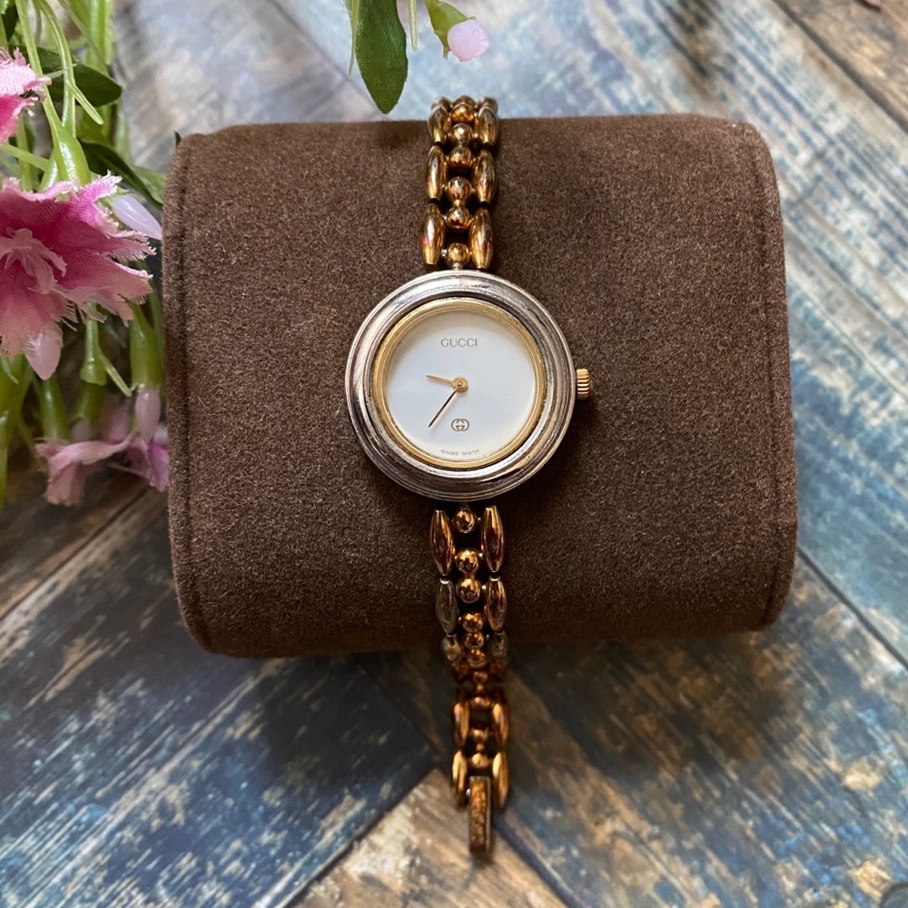 GUCCI -wi/WHITE bezel only